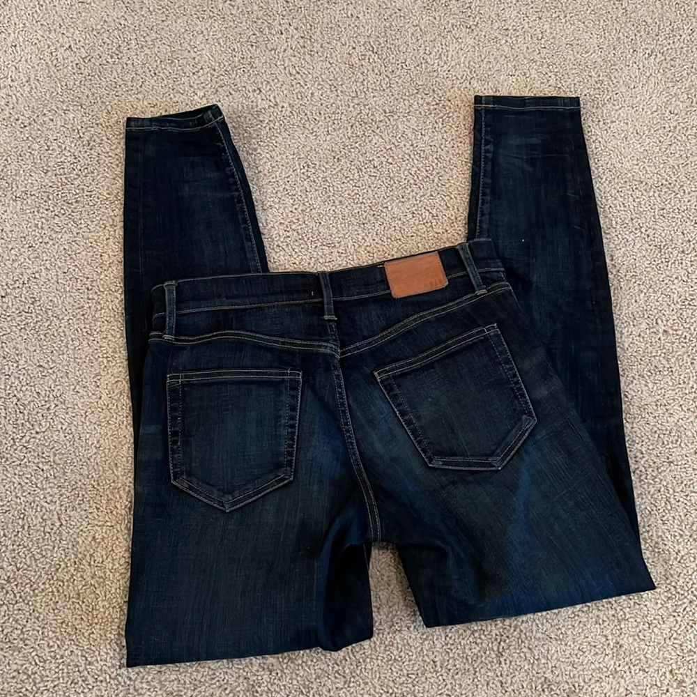 Able the skinny darker wash Size 27